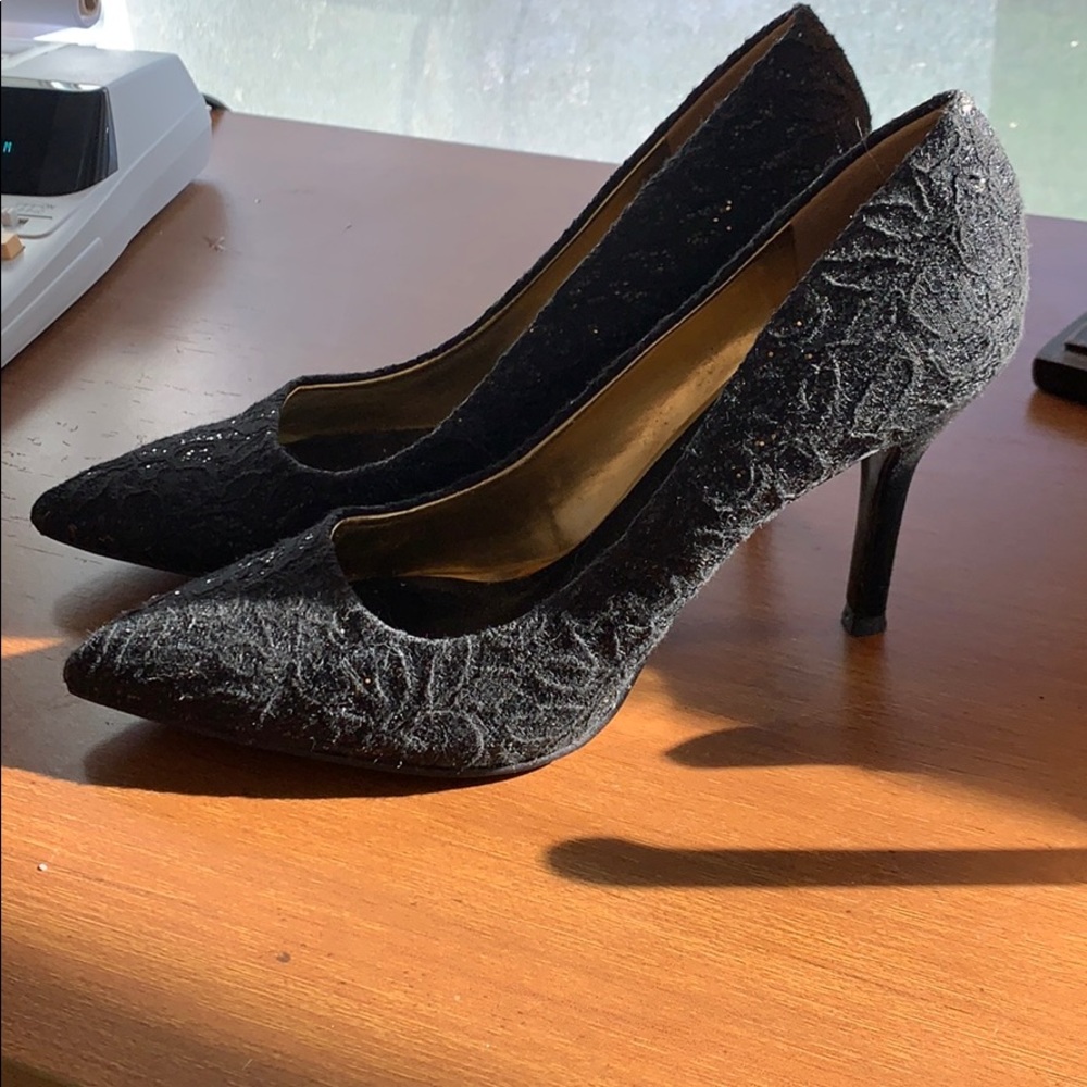 Heels - Picture 3 of 5
